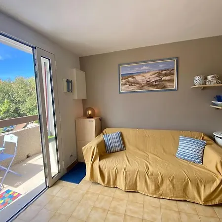 Apartment Les Foulques Proche De La Plage